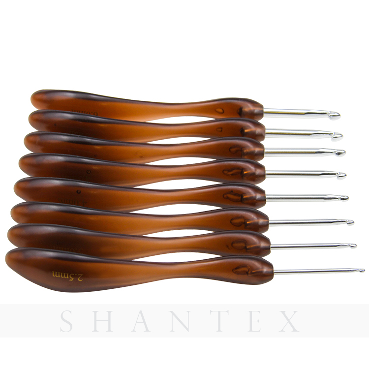 8 unids / set acrílico curvado aluminio metal ganchillo ganchillo marrón agujas de tejer alfileres DIY manualidades marrón